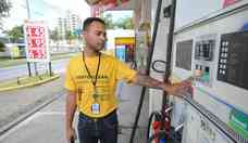 Preo da gasolina chega perto de R$ 6 e assusta consumidores em BH 