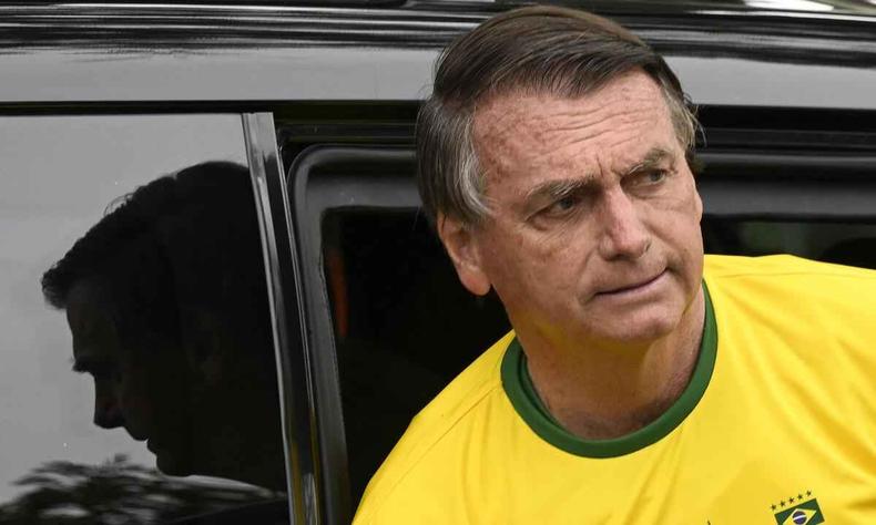 Jair Bolsonaro (PL) levanta suspeitas sobre a confiabilidade das urnas desde que foi eleito em 2018(foto: MAURO PIMENTEL / AFP) Jair Bolsonaro