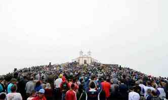Mais de 10 mil fiis participaram de romaria ao Santurio de Nossa Senhora da Piedade, no dia da padroeira de Minas, em agosto. No ano so esperados 500 mil peregrinos (foto: Ramon Lisboa/EM/DA Press - 29/8/15)