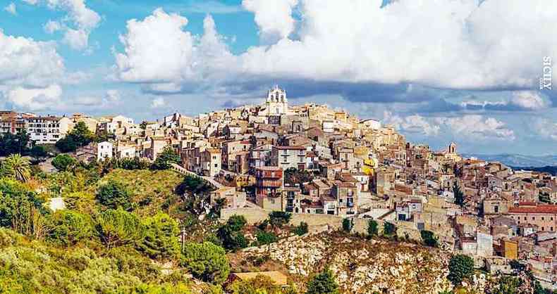 Em Mussomeli, no Sul da Sicília, é possível comprar uma residência antiga por um euro(foto: Wikimedia)