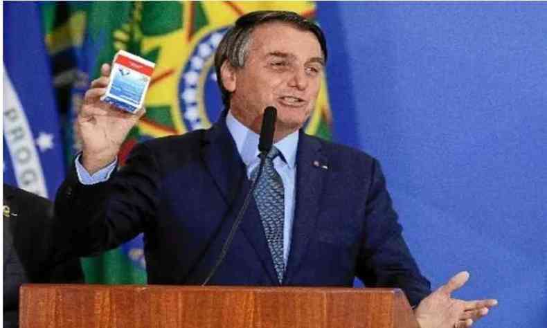 Bolsonaro defende uso da cloroquina, que j foi descartada pela Organizao Mundial de Sade por no ter eficcia comprovada contra a COVID-19(foto: Marcelo Camargo/Agncia Brasil)