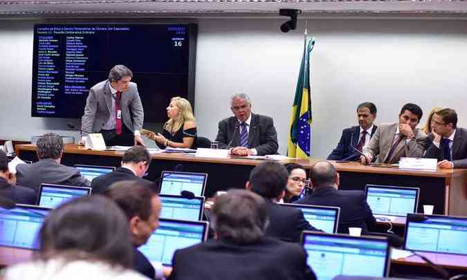 (foto: Zeca Ribeiro / Cmara dos Deputados)