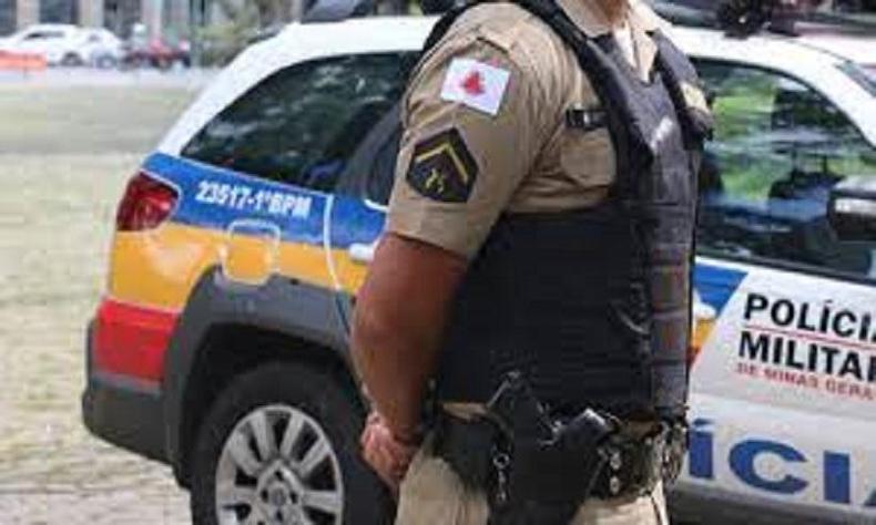 Policiais prenderam suspeitos que tm uma longa lista de prises por envolvimento com drogas