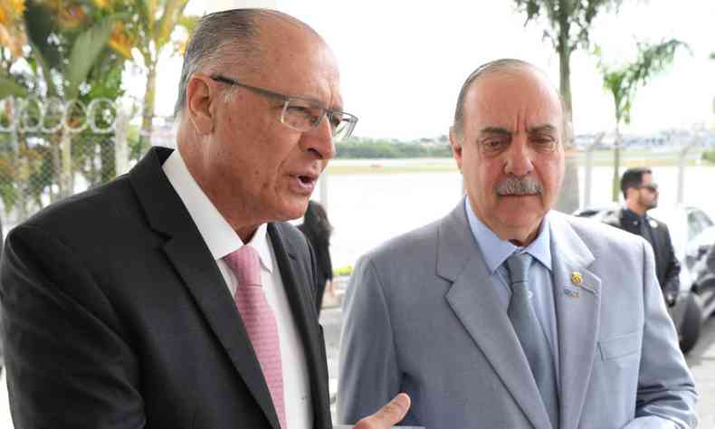 'Vou me dedicar  questo do aeroporto Carlos Prates com projeto de moradia e um parque para a cidade', garantiu o vice-presidente Geraldo Alckmin a Fuad Noman no encontro