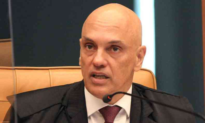 De acordo com Moraes, a Polcia Federal realizou parcialmente as diligncias determinadas