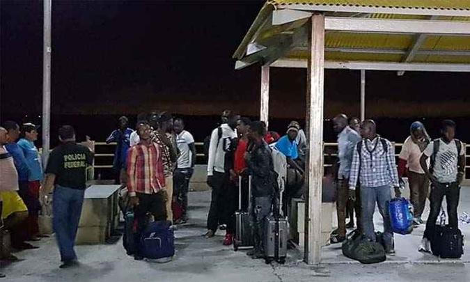 A Polícia Federal está averiguando possíveis ocorrências de crimes praticados contra o grupo, relacionados a sua vinda ao Brasil(foto: Divulgação/Governo do Maranhão) A Polícia Federal está averiguando possíveis ocorrências de crimes praticados contra o grupo, relacionados a sua vinda ao Brasil(foto: Divulgação/Governo do Maranhão)
