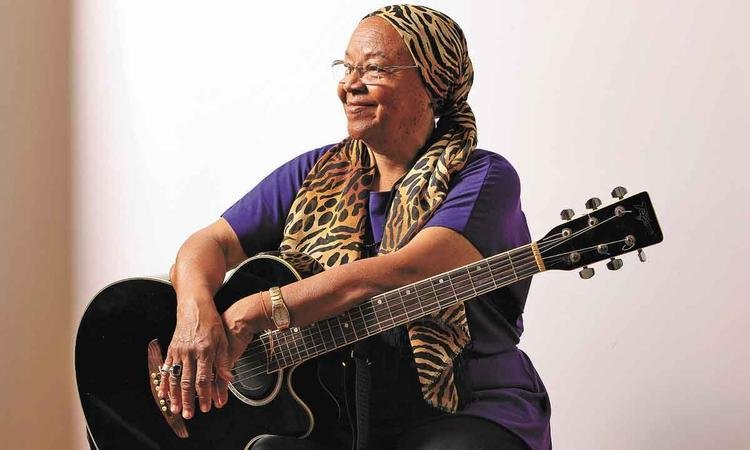 cantora e sambista dona jandira