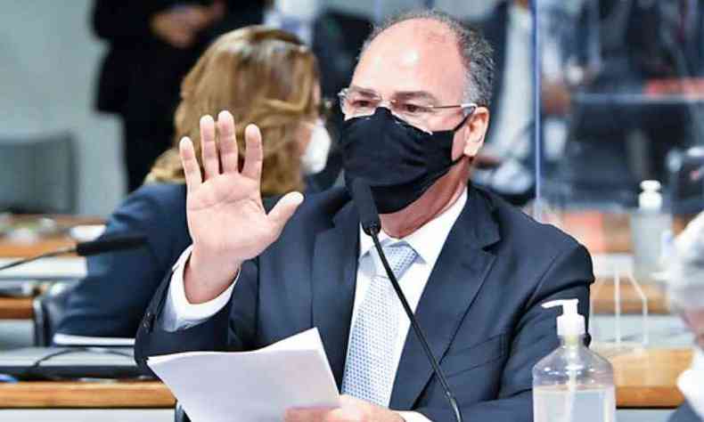 Fernando Bezerra diz que notcia-crime apresentada no STF  infundada(foto: Waldemir Barreto/Senado)