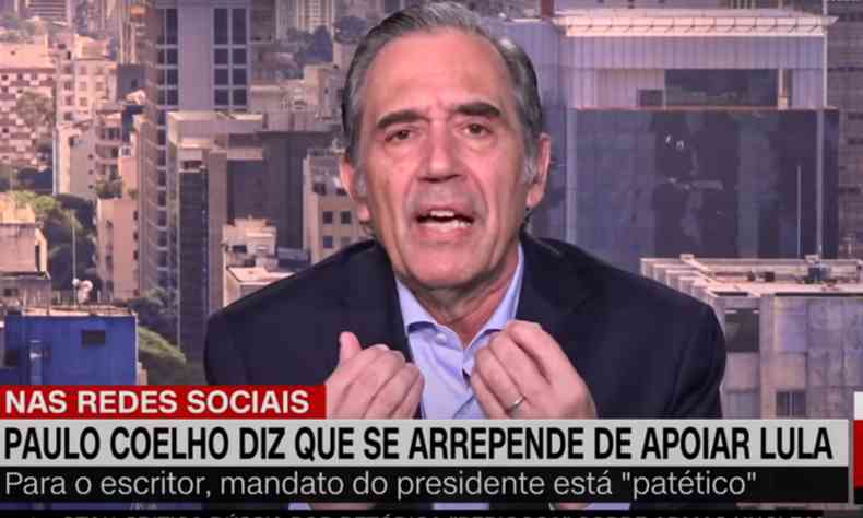 Historiador Marco Antnio Villa comentando poltica na CNN Brasil