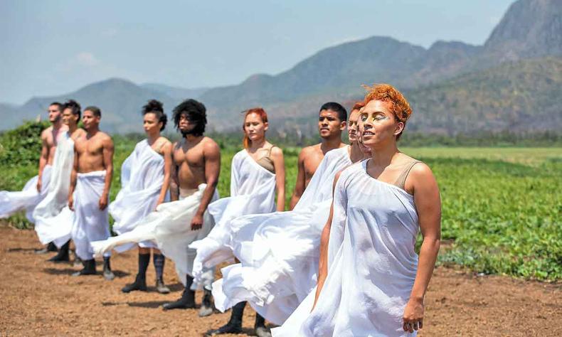 Espetculo 'Ferno Capelo Gaivota' da Orquestra Ouro Preto estreia 