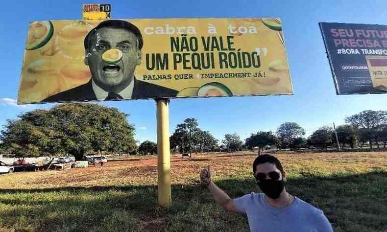 Outdoor contra Bolsonaro(foto: Edy Passos/lbum de famlia)