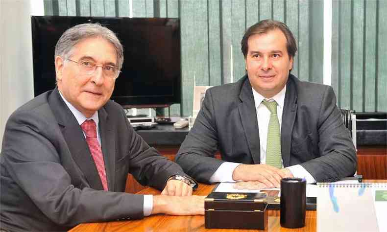 O governador Fernando Pimentel e o presidente da Cmara, deputado Rodrigo Maia(foto: J. Batista/Divulgao - 5/12/17)