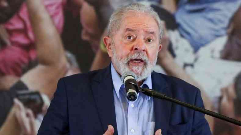 Lula em foto de maio de 2021