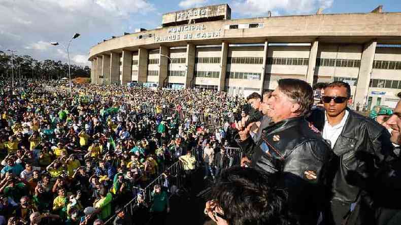 Bolsonaro discursa aps motociata em Uberlndia; presidente espera reunir multides de apoiadores no 7 de setembro