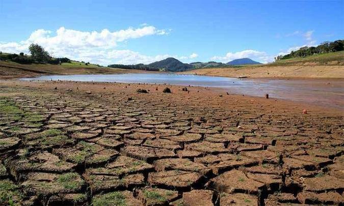 Trecho do Sistema Cantareira, em S�o Paulo: na campanha, governador assegurou que n�o faltaria �gua(foto: LUIS MOURA/ESTADAO CONTEUDO SP )