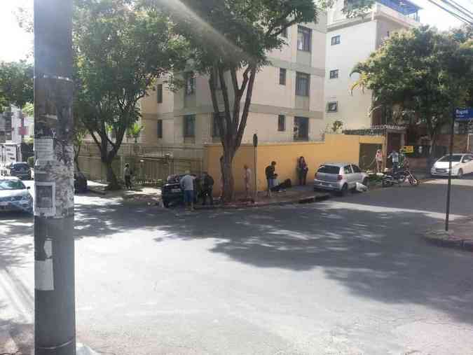 Na quarta-feira, dois carros e uma moto se acidentaram no cruzamentoMarcos Paulo Assuno/Divulgao