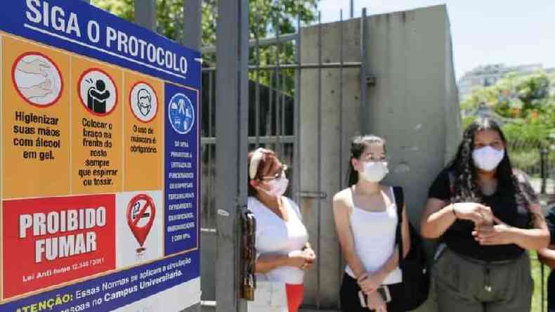 Alm do prprio exame, alunos tiveram que tomar cuidados extras por conta da pandemia(foto: Getty Images)