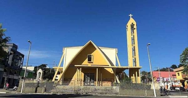  Festa em sítio termina com morte de uma pessoa 