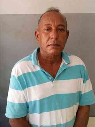 Jos Maria Botelho, de 52 anos, foi preso em flagrante aplicando o golpe com um chupa-cabra(foto: Polcia Militar/Divulgao)