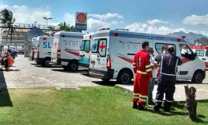 Ambulncias e um helicptero levaram 33 feridos para hospitais de Serra (foto: Reproduo/Twitter )
