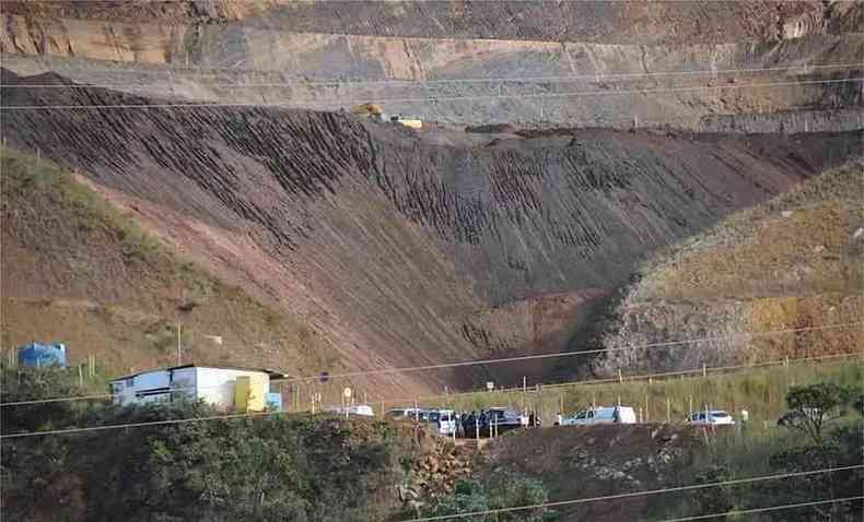 Imagem da exploração da Mineradora Gute Sicht na Serra do Curral