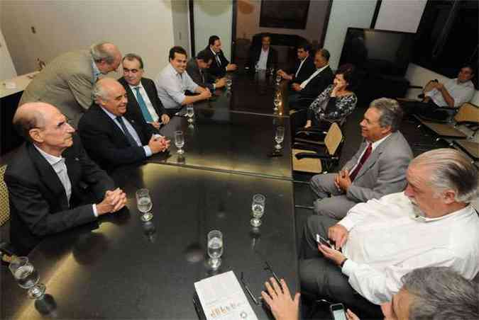 Parlamentares tucanos se reuniram para discutir o fortalecimento da chapa proporcional no ano que vem(foto: Marcos Vieira/EM/D.A Press)