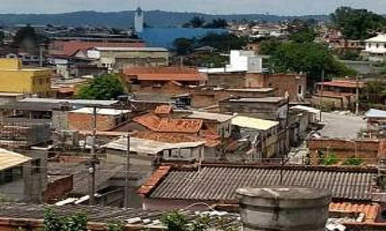 No Bairro Elizabeth, av retornava com o neto de um supermercado quando foram abordados pelos assassinos