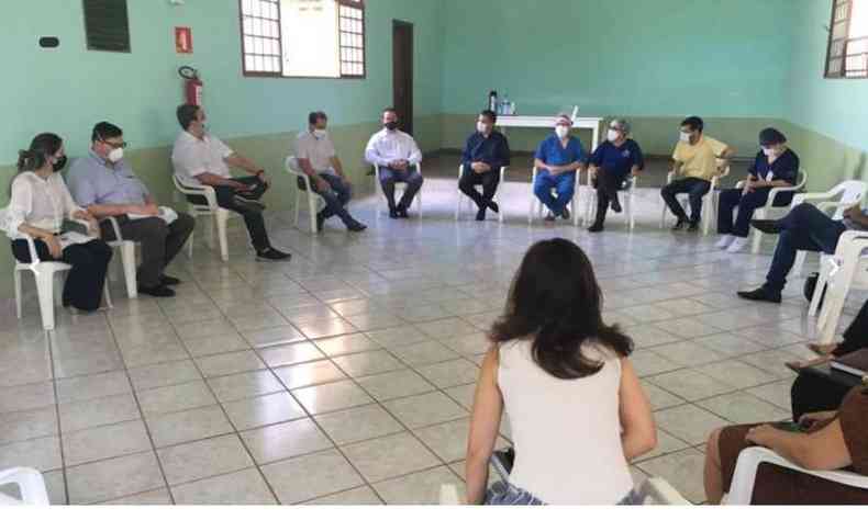 Representantes da sade de So Sebastio do Paraso se unem no combate  COVID-19(foto: Ascom/divulgao)