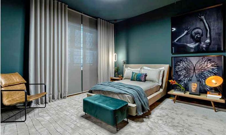 Quarto de casal - A proposta de Alex Meneses das paredes escuras é para trazer aconchego. Destaque para a peça customizada pelo designer, um antigo aquecedor elétrico transformado em luminária de mesa(foto: Ivan Araujo/Divulgação) Quarto de casal - A proposta de Alex Meneses das paredes escuras é para trazer aconchego. Destaque para a peça customizada pelo designer, um antigo aquecedor elétrico transformado em luminária de mesa(foto: Ivan Araujo/Divulgação)