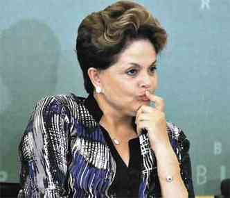 Dilma Rousseff convocou Temer: cabe ao vice-presidente apaziguar os nimos dos peemedebistas (foto: Iano Andrade/CB/D.A Press - 10/2/12)