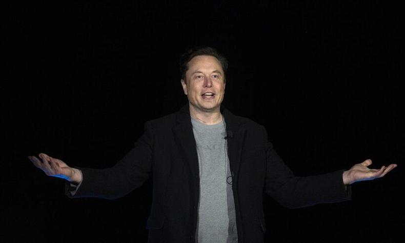 Elon Musk abre os braos