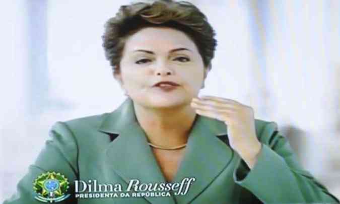 Dilma durante pronunciamento em cadeia nacional de rdio e televiso neste domingo  noite(foto: Reproduo/TV)