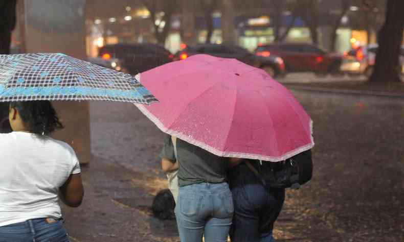 Chuva na Praca da Savassi