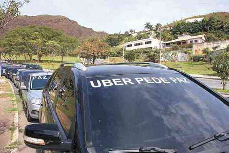 Ex-motorista do Uber em BH vai  Justia pedeir direitos trabalhistas(foto: Edsio Ferreira/EM/D.A Press - 11/06/16)
