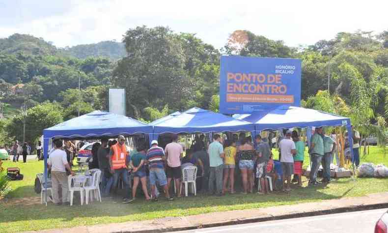 Em Honrio Bicalho, 2.400 pessoas participaram ontem do treinamento promovido pela Cedec, 57% do esperado(foto: Marcos Vieira/EM/D.A Press)