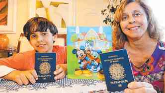 Eurdice Arajo fez um seguro para evitar prejuzo na viagem com o filho, Eduardo, para a Disney(foto: BETO MAGALHES/EM/D.A PRESS - 15/6/12)