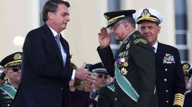 Militares tm uma presena excessiva no governo, afirma Fico(foto: Reuters)