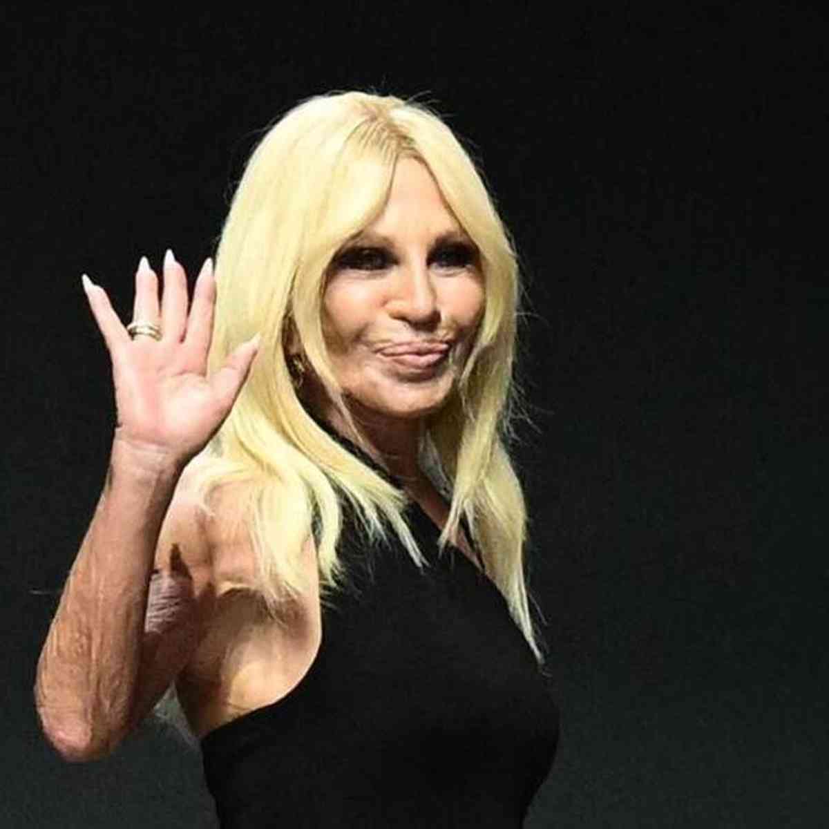 Donatella Versace: quem é, carreira, família, antes e depois