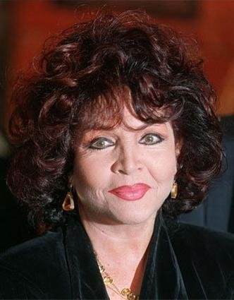 Sara também seguiu carreira como cantora(foto: AFP PHOTO/ DOMINIQUE FAGET ) Sara também seguiu carreira como cantora(foto: AFP PHOTO/ DOMINIQUE FAGET )