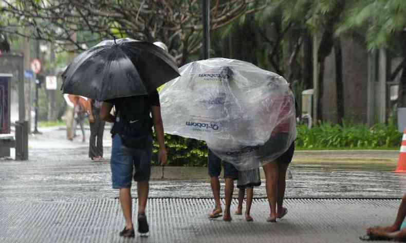 Defesa Civil emitiu alerta de chuva para esta sexta-feira em Belo Horizonte(foto: Juarez Rodrigues/EM/D.A Press)