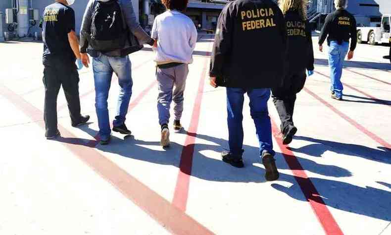 Homem desembarcou em Belo Horizonte nesta sexta-feira (9/7)(foto: Divulgao/Polcia Federal)