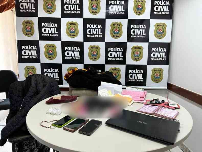 Material encontrado com a mulher foi apreendido pela Polcia Civil