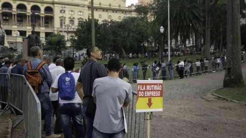 Estimativas para a taxa de desemprego de equilbrio do Brasil variam entre 9% e 11%(foto: Agncia sindical)
