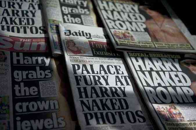 Os jornais britnicos no gostaram de serem proibidos de mostrar as fotos que pode sem facilmente encontradas na internet (foto: DANIEL SORABJI / AFP)