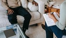 Cresce preocupa��o com sa�de mental nas empresas 