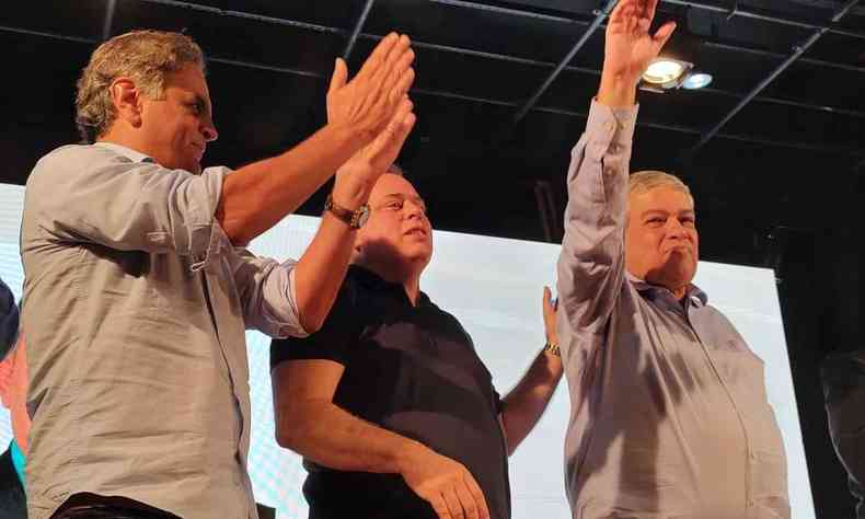 Na foto, polticos do PSDB comemoram candidatura de Marcus Pestanha 