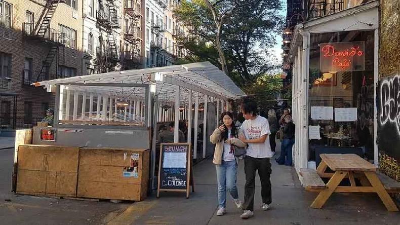 Estrutura para refeies ao ar livre em NYC