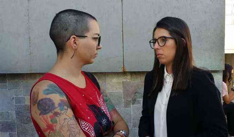Luiza Alana, do bloco A Roda de Timbau, e advogada Laura Diniz(foto: Paulo Filgueiras/EM/DA PRESS)