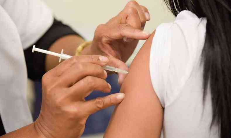 Doses das vacinas contra COVID-19 seguem sendo distribudas em Minas Gerais(foto: Marcus Ferreira/SES-MG)