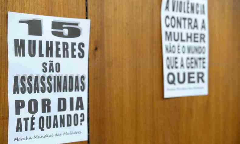 Banco de empregos voltado s vtimas de violncia foi sugerido por Ana Paula Siqueira.(foto: Flvia Bernardo/ALMG)